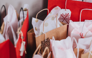 The 4 benefits of retail A/B testing and personalization in the peak shopping season